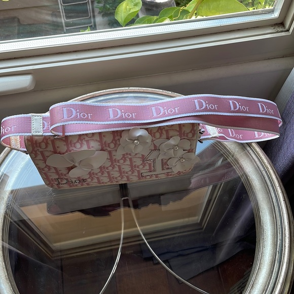 Christian Dior Girly crossbody bag - Picture 3 of 16